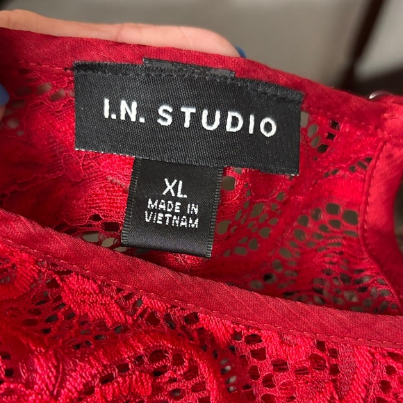 1011 I.N. Studio Red Lace Detail Blouse w/flare sleeves - Picture 10 of 10